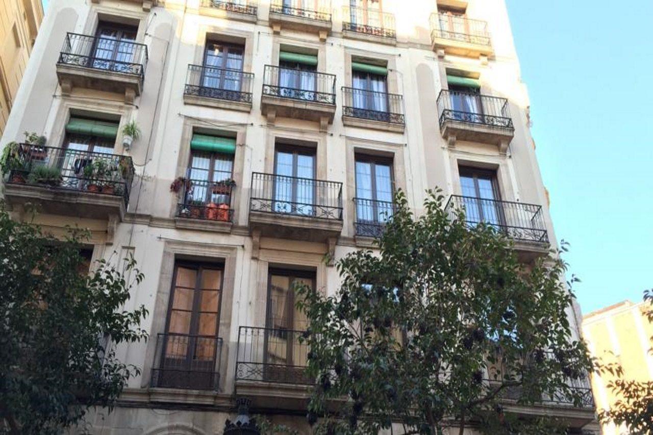 Inside Barcelona Apartments Mercat Bagian luar foto