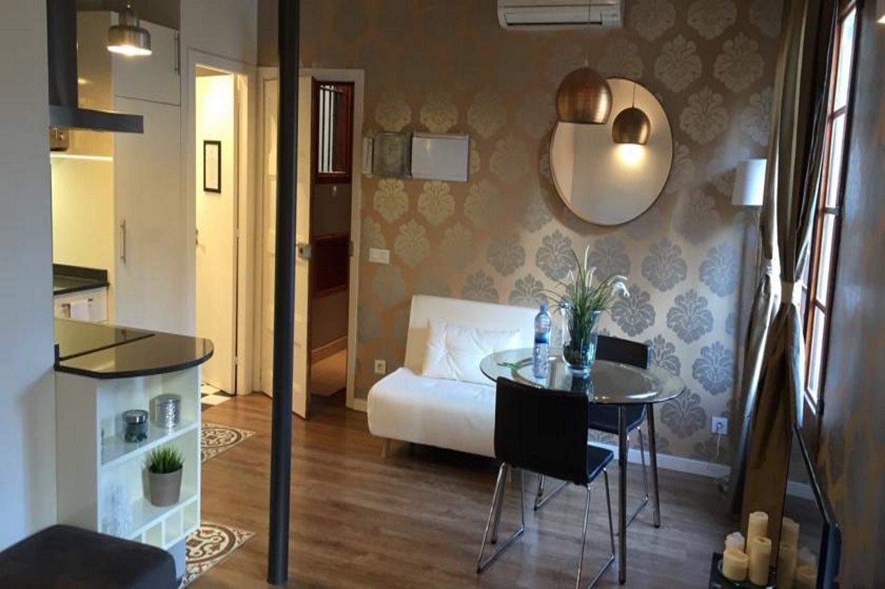 Inside Barcelona Apartments Mercat Bagian luar foto