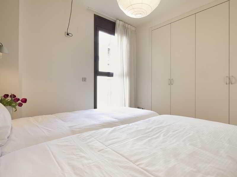 Inside Barcelona Apartments Mercat Bagian luar foto