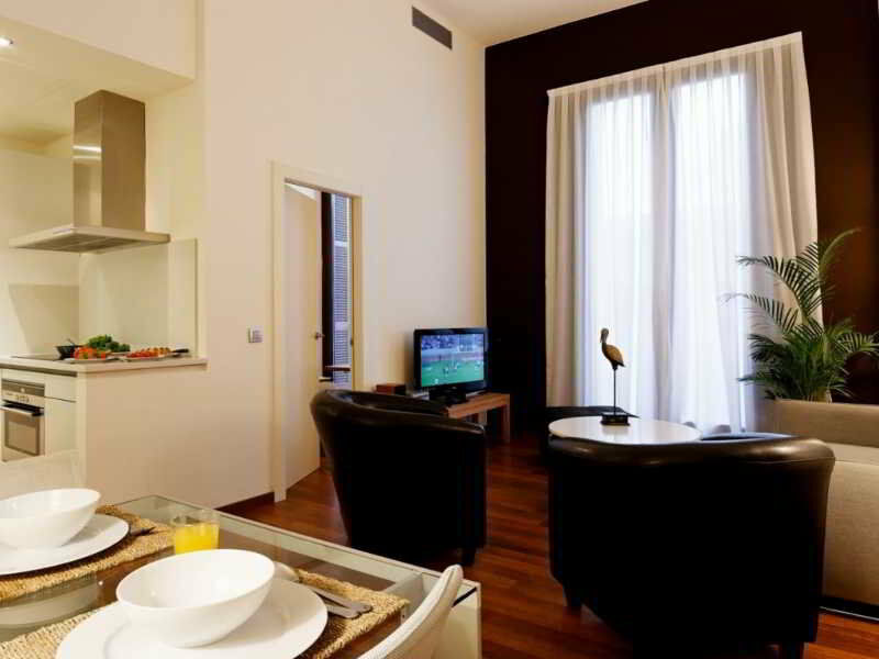 Inside Barcelona Apartments Mercat Bagian luar foto