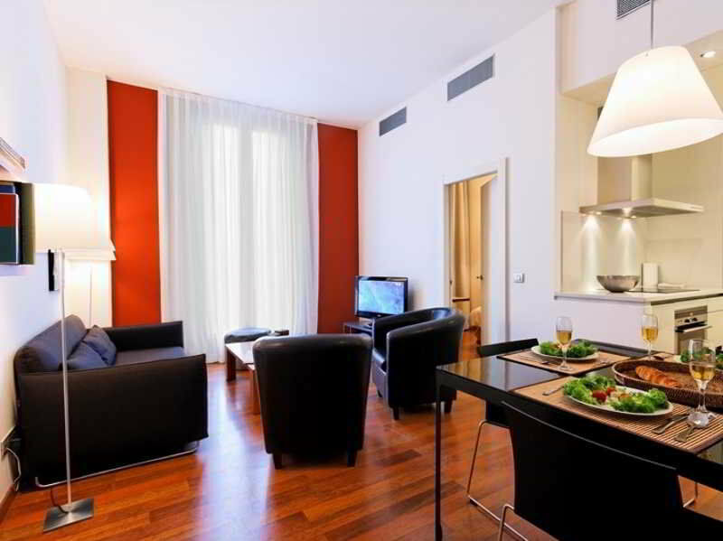 Inside Barcelona Apartments Mercat Bagian luar foto