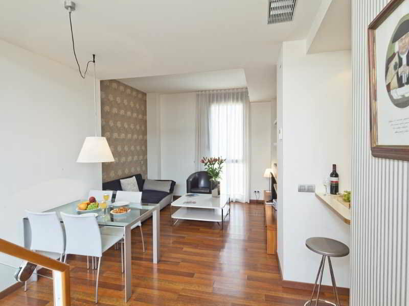 Inside Barcelona Apartments Mercat Bagian luar foto