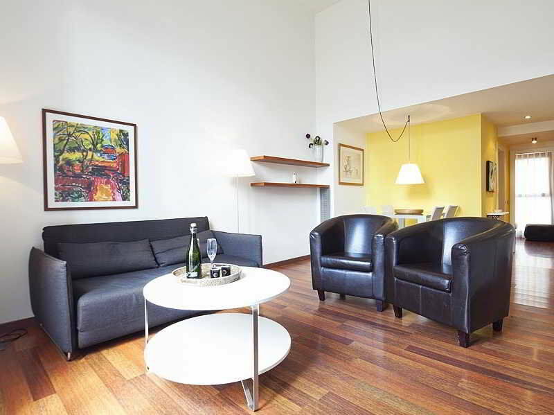 Inside Barcelona Apartments Mercat Bagian luar foto